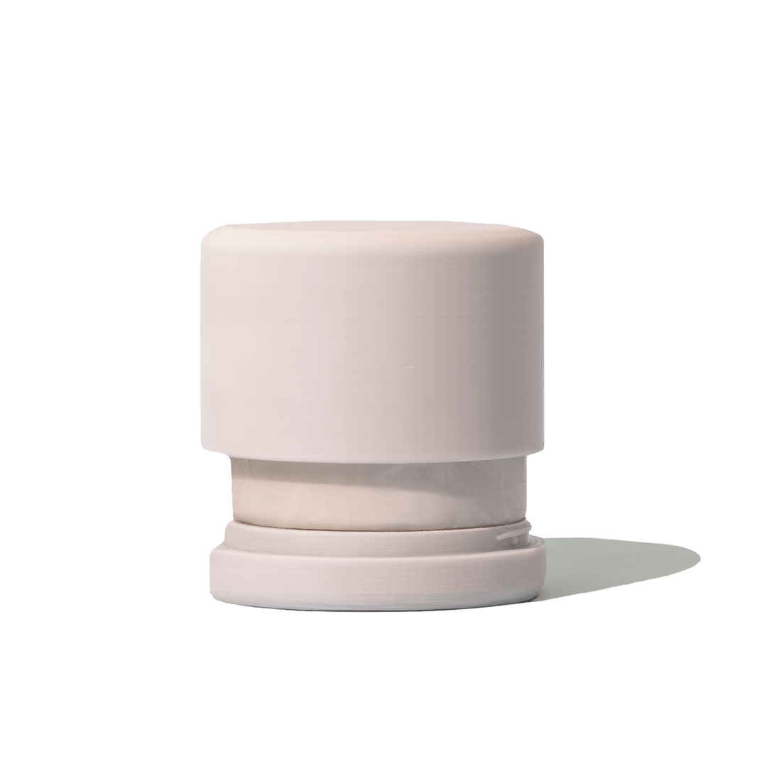 Revolutionary shampoo bar holder for solid shampoo; prevents sogginess and maximizes usage for all hair types.